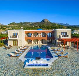 8 bedroom luxury villa with pool near Koutsounari, sleeps 16